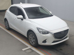 2017 Mazda Demio