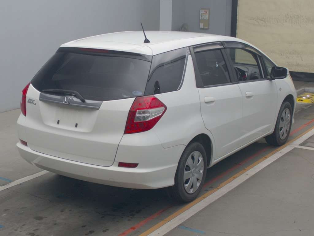 2011 Honda Fit Shuttle GG8[1]