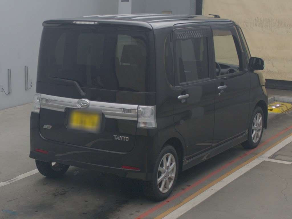 2013 Daihatsu Tanto Custom L375S[1]