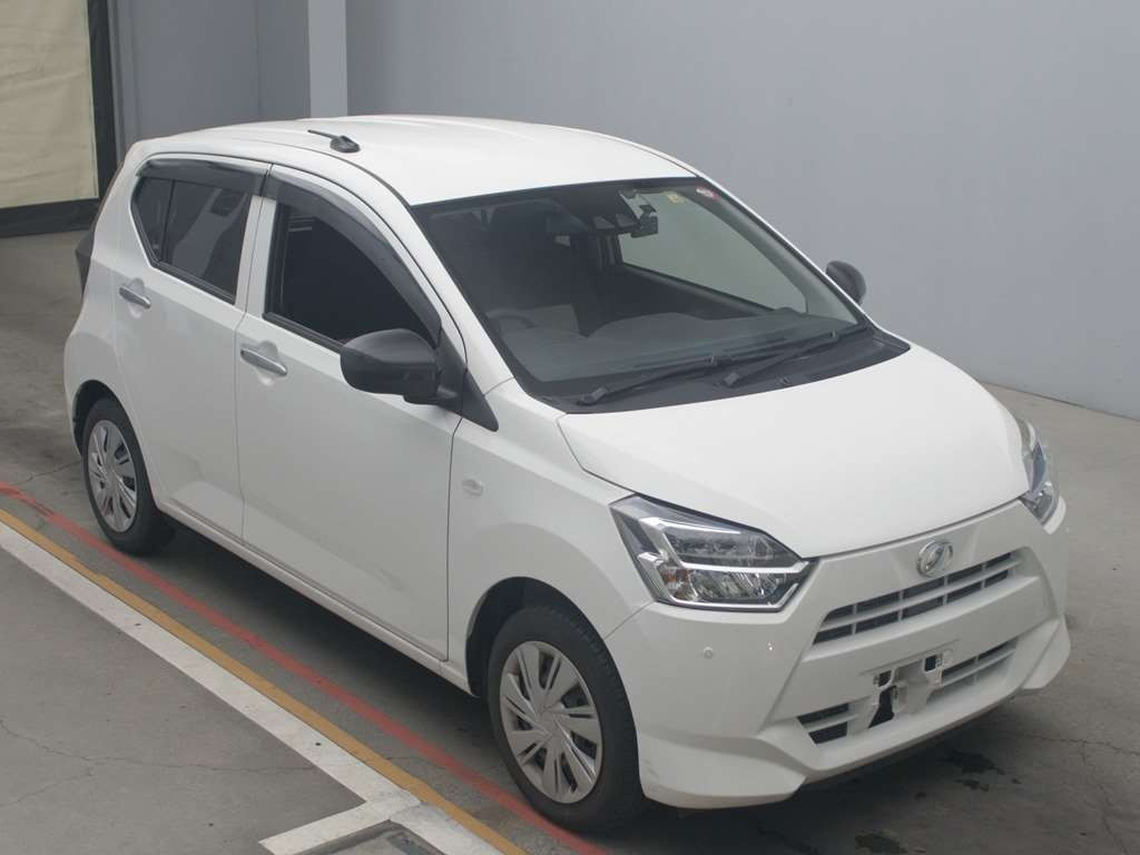 2019 Daihatsu Mira es LA350S[2]