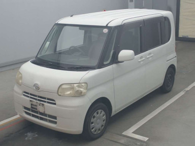 2010 Daihatsu Tanto