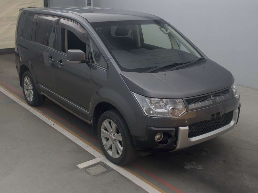 2015 Mitsubishi Delica D5 CV1W[2]