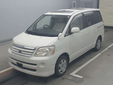 2006 Toyota Noah