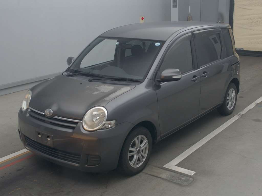 2011 Toyota Sienta NCP81G[0]