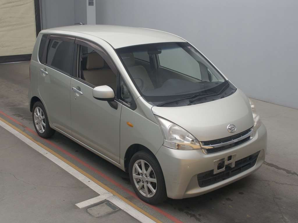 2011 Daihatsu Move LA100S[2]