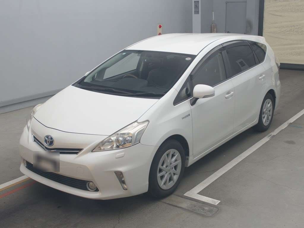 2012 Toyota Prius alpha ZVW41W[0]