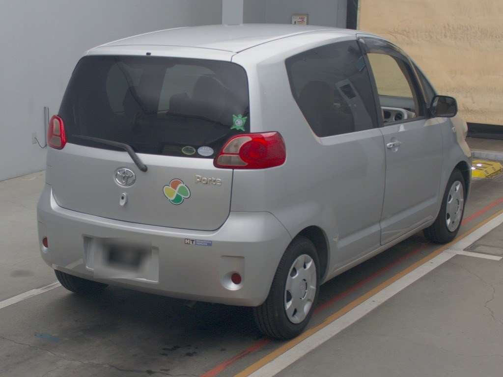 2006 Toyota Porte NNP10[1]