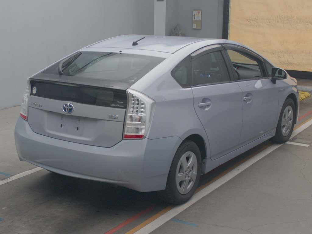 2009 Toyota Prius ZVW30[1]