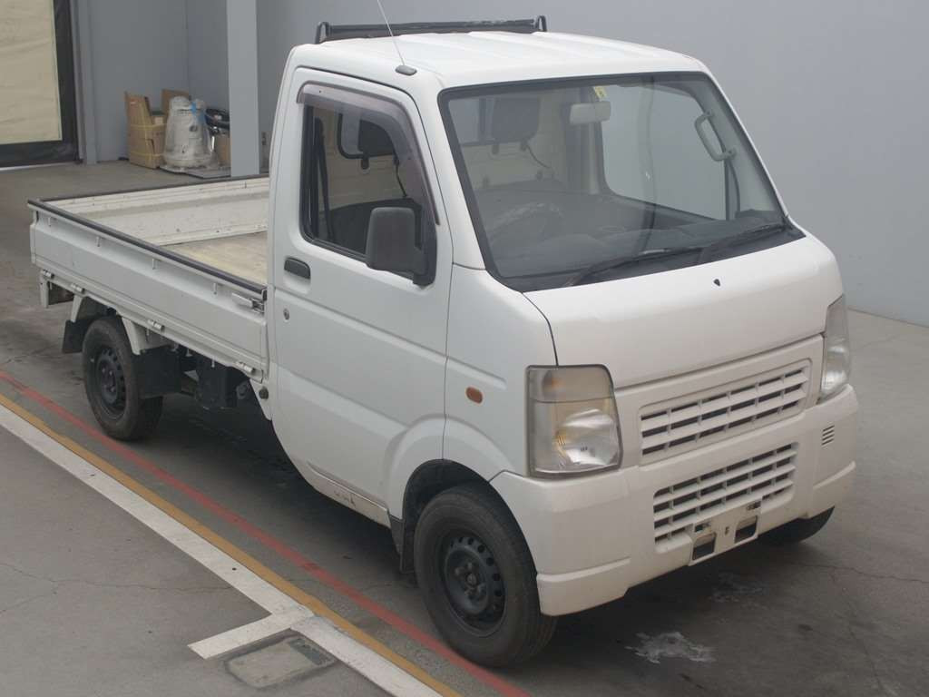 2005 Mazda Scrum Truck DG63T[2]