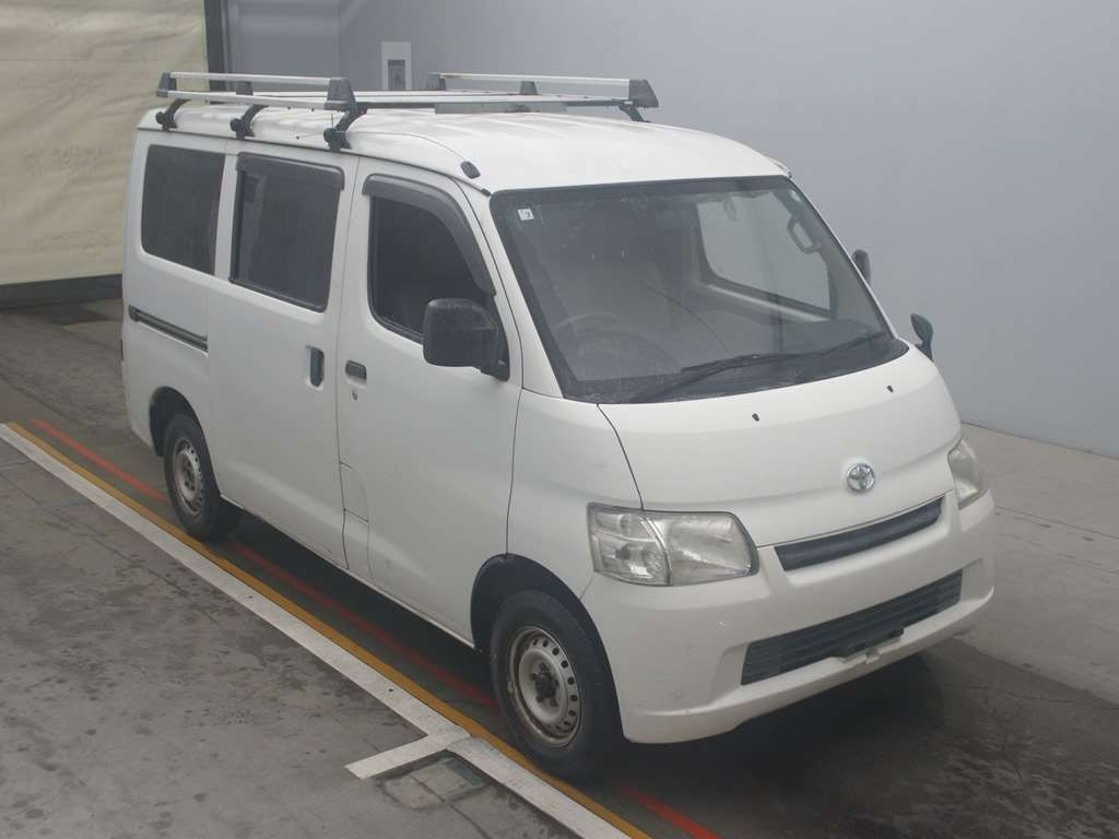 2014 Toyota Townace Van S412M[2]