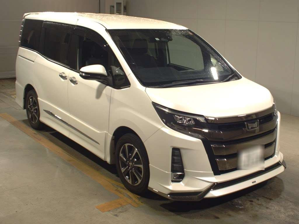 2017 Toyota Noah ZRR80W[2]