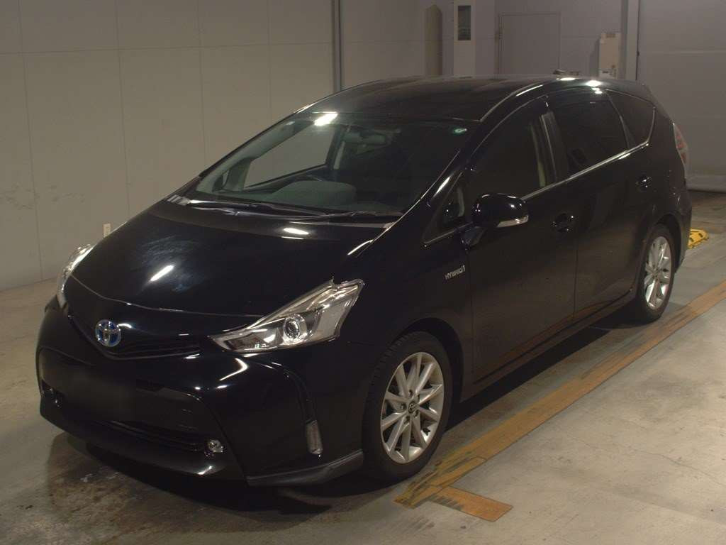 2015 Toyota Prius alpha ZVW41W[0]