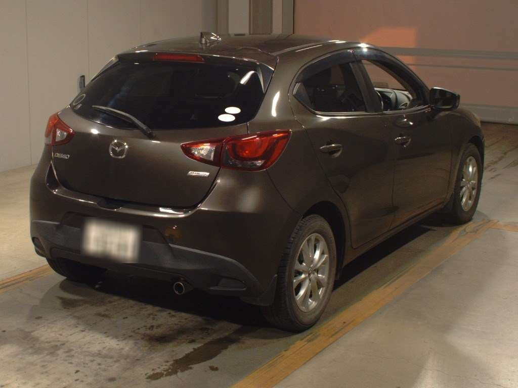 2016 Mazda Demio DJ3FS[1]