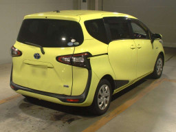 2016 Toyota Sienta