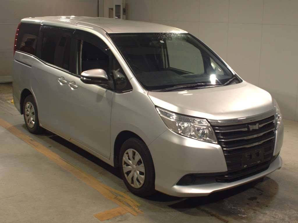 2015 Toyota Noah ZRR80G[2]