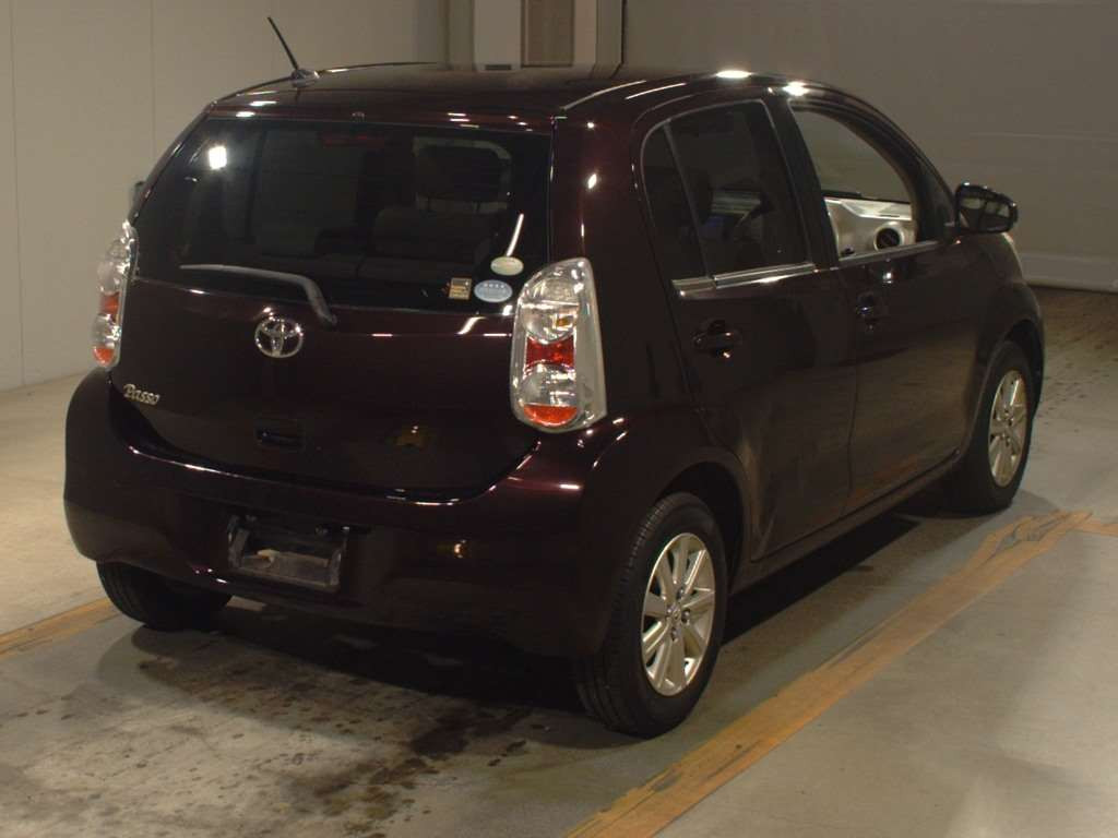 2011 Toyota Passo NGC30[1]