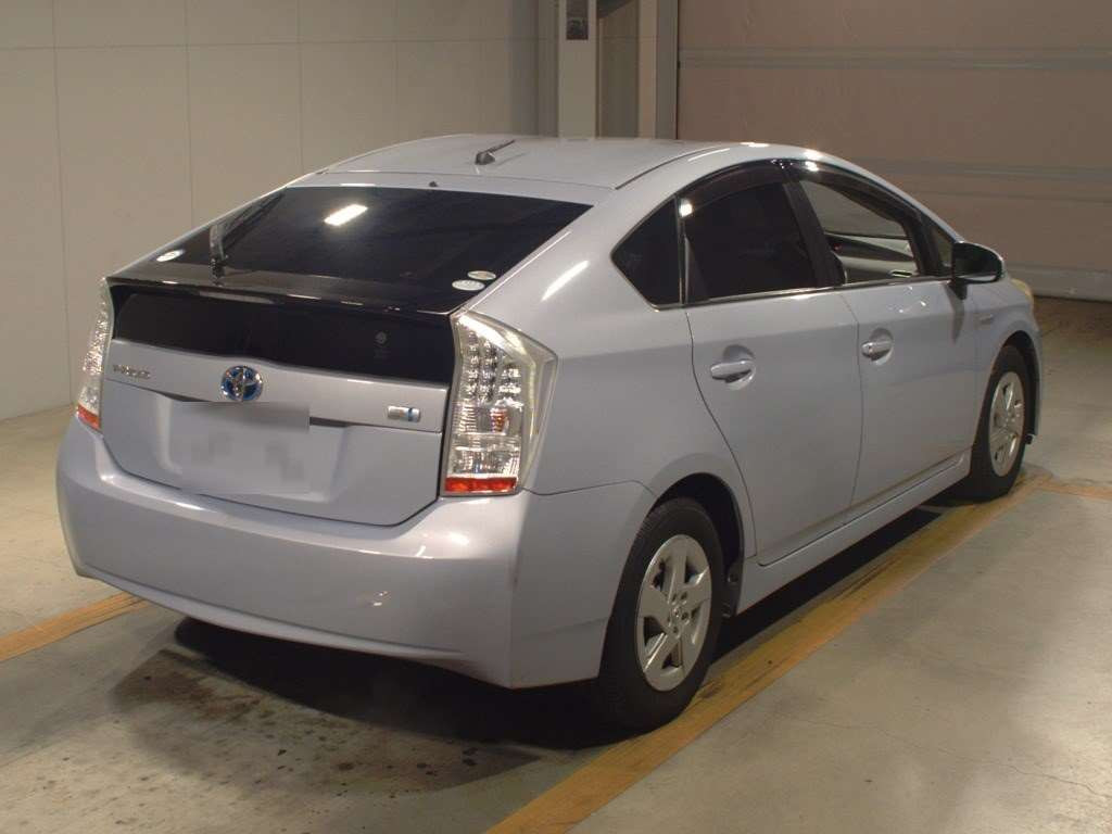 2010 Toyota Prius ZVW30[1]