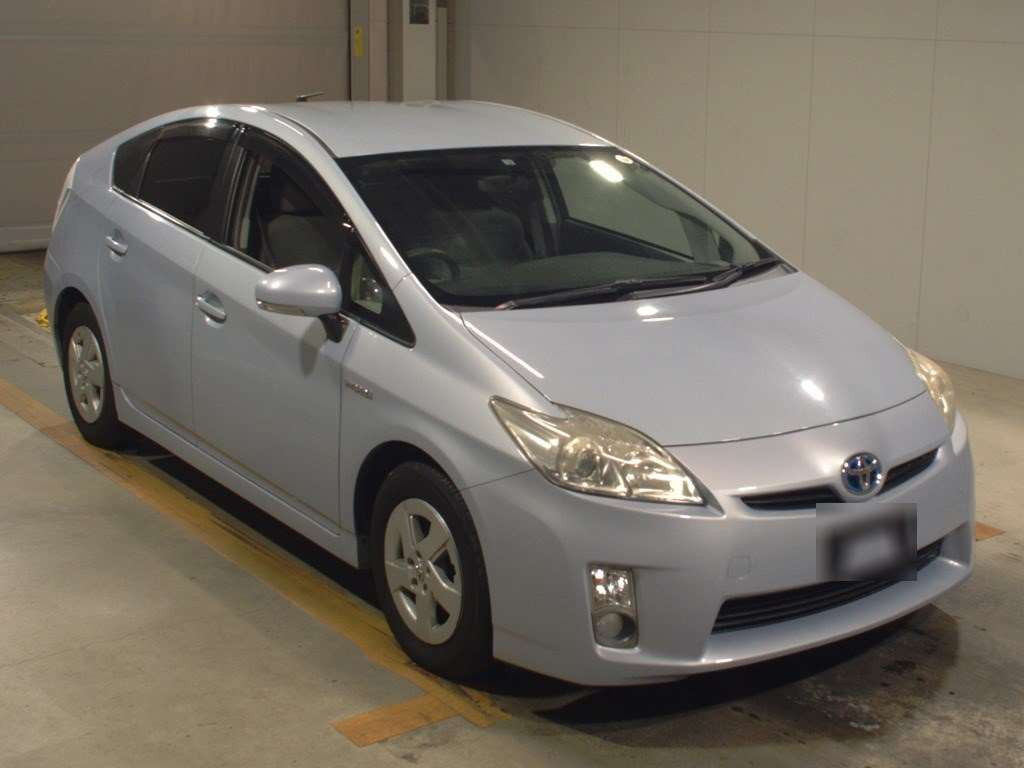 2010 Toyota Prius ZVW30[2]