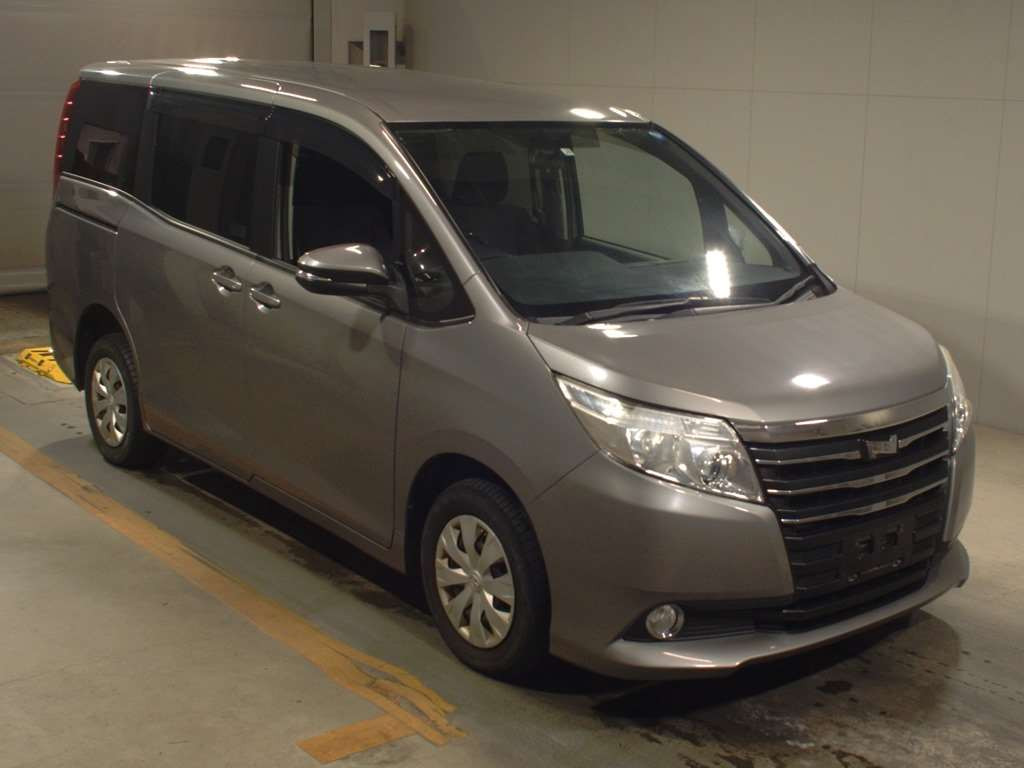 2015 Toyota Noah ZRR85G[2]