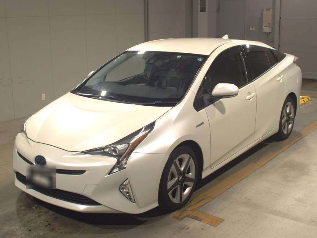 2016 Toyota Prius ZVW50[0]