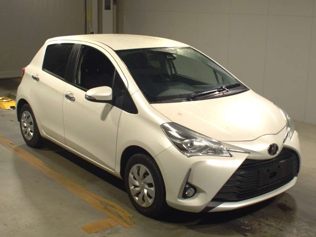 2019 Toyota Vitz KSP130[2]