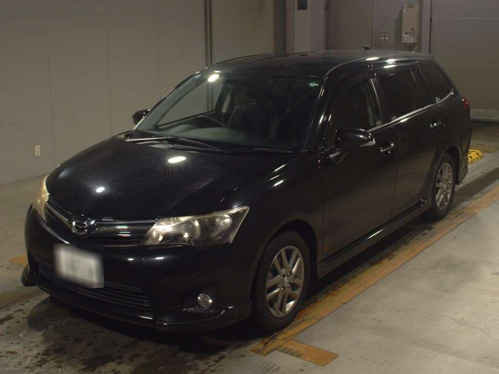 2013 Toyota Corolla Fielder NZE161G[0]