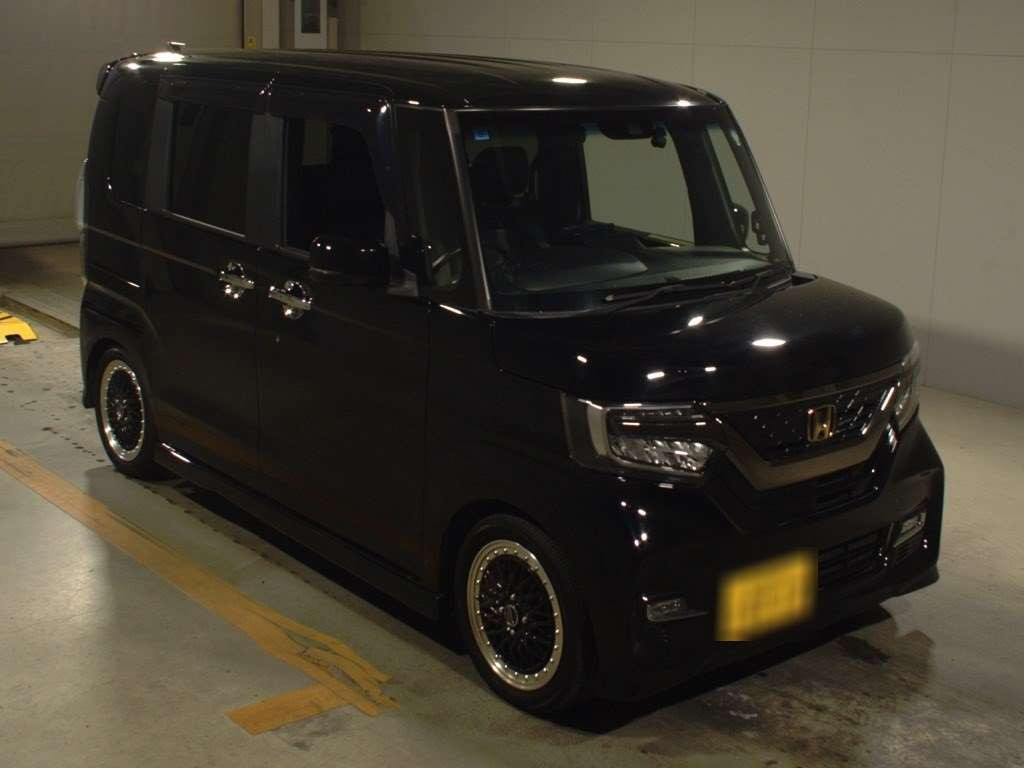 2019 Honda N-BOX CUSTOM JF3[2]