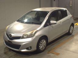 2011 Toyota Vitz