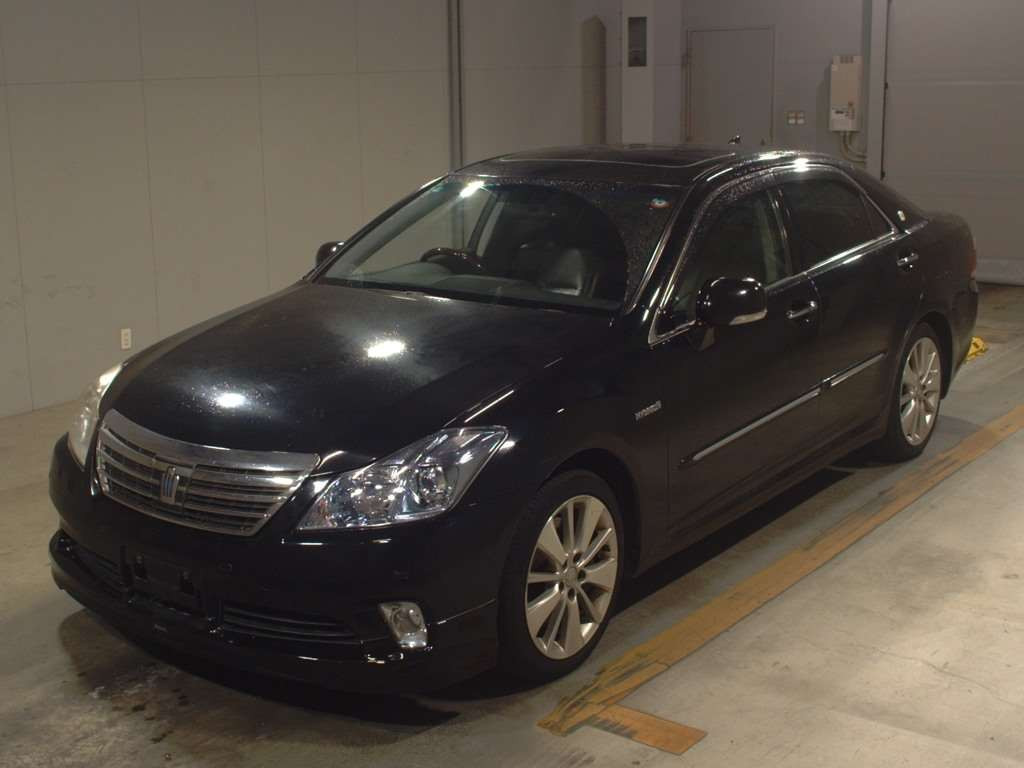 2010 Toyota Crown Hybrid GWS204[0]