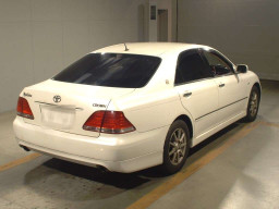 2005 Toyota Crown