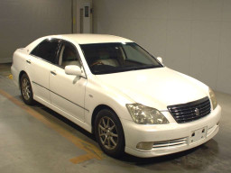 2005 Toyota Crown