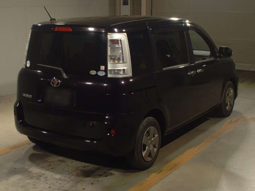 2012 Toyota Sienta NCP81G[1]