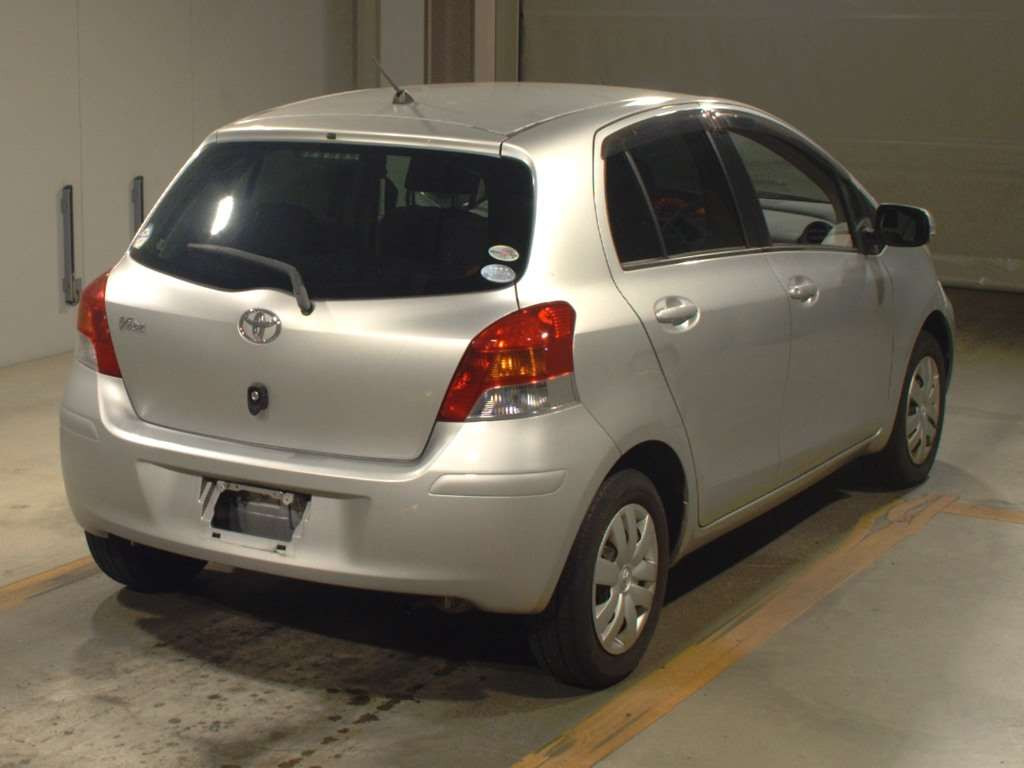 2010 Toyota Vitz KSP90[1]