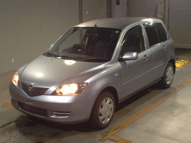 2003 Mazda Demio