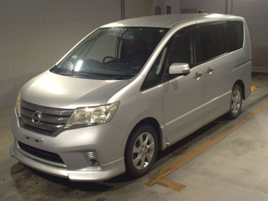 2011 Nissan Serena