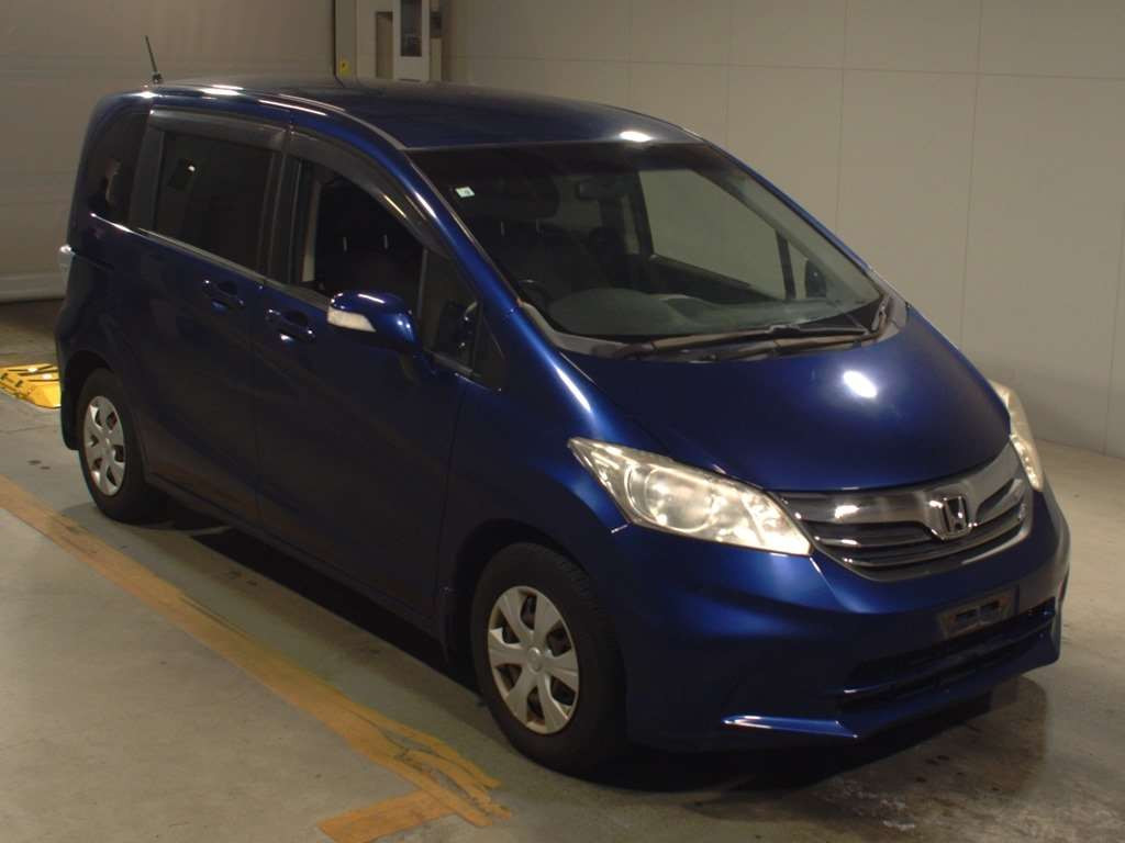 2012 Honda Freed GB3[2]