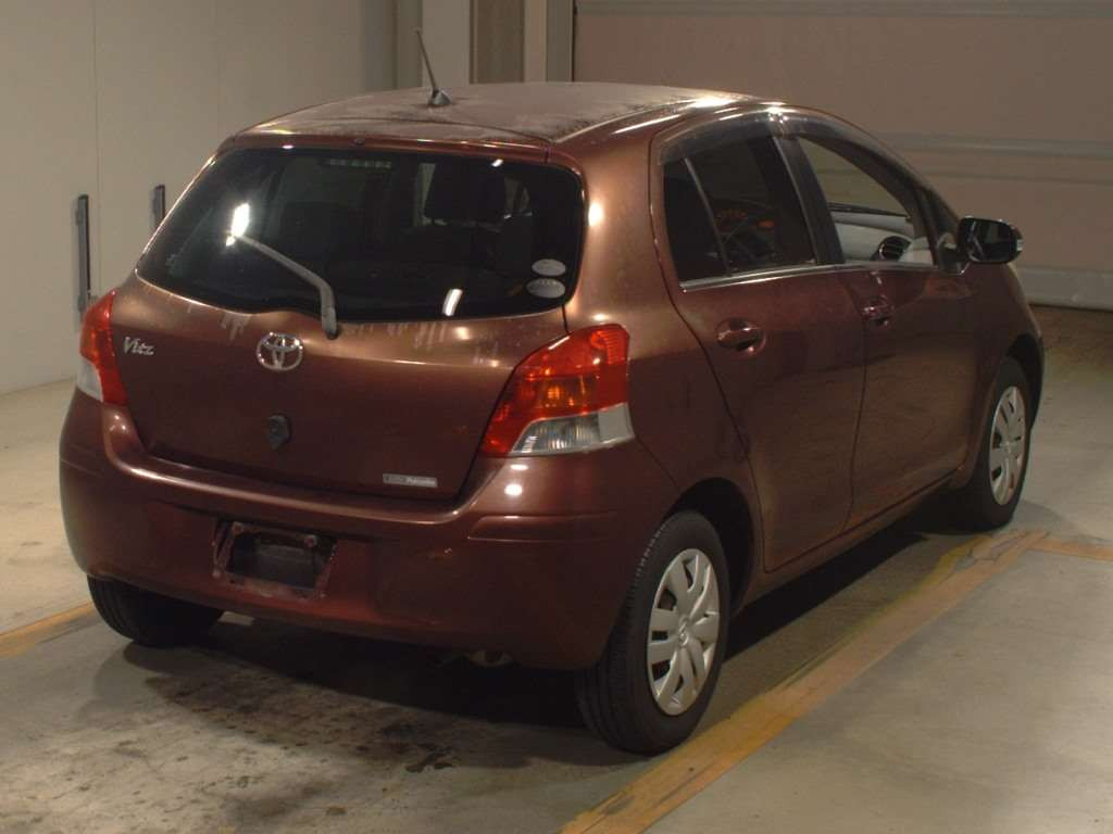 2010 Toyota Vitz KSP90[1]