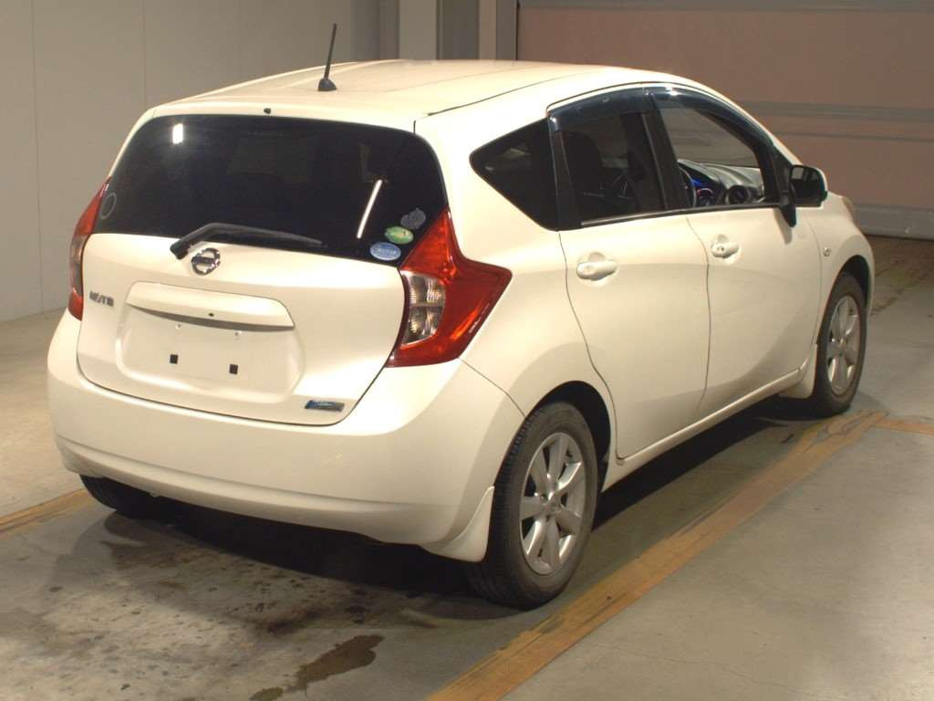 2014 Nissan Note E12[1]