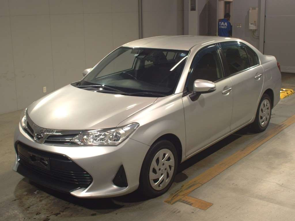 2017 Toyota Corolla Axio NRE161[0]