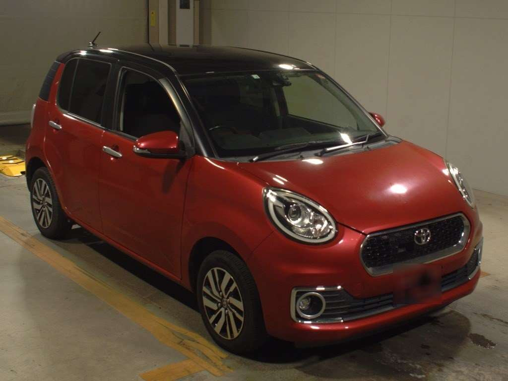 2016 Toyota Passo M700A[2]