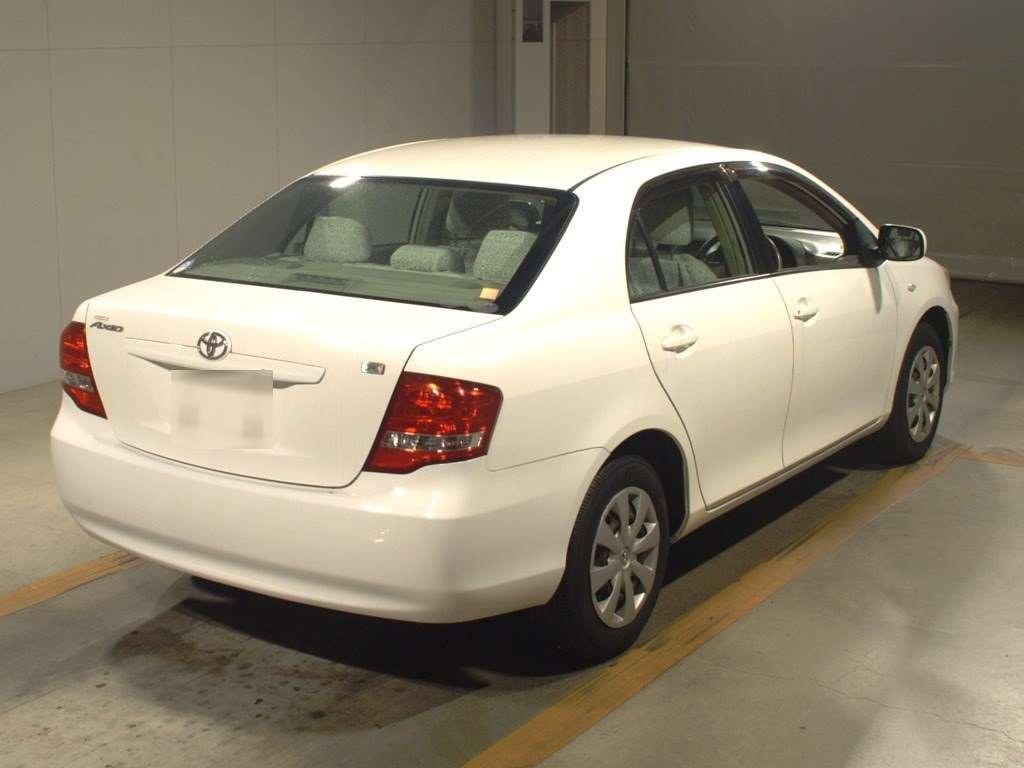 2011 Toyota Corolla Axio NZE141[1]