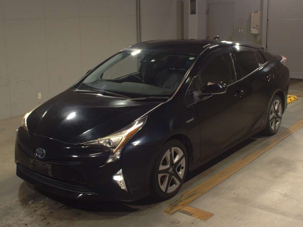 2016 Toyota Prius ZVW50[0]