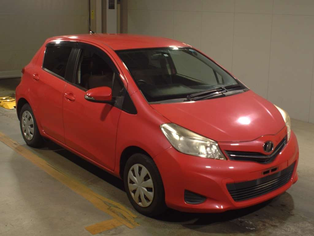 2011 Toyota Vitz KSP130[2]