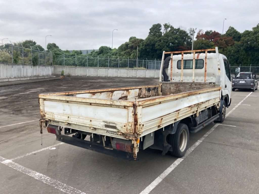 2006 Toyota Dyna Truck XZU414[1]