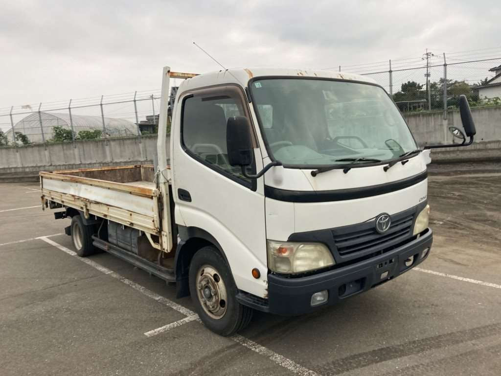 2006 Toyota Dyna Truck XZU414[2]