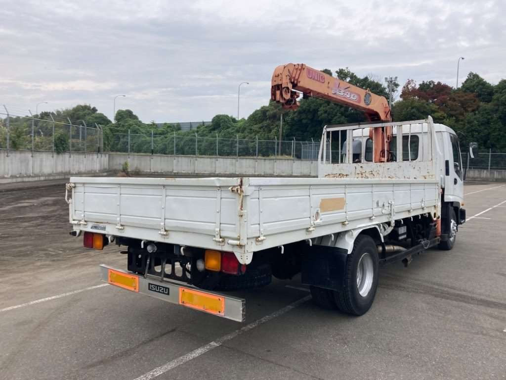 2004 Isuzu Forward FRR35J3S[1]