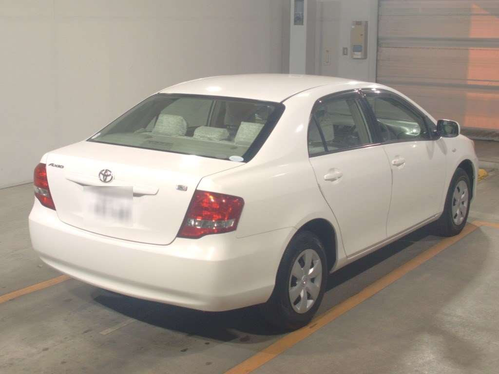 2010 Toyota Corolla Axio NZE141[1]