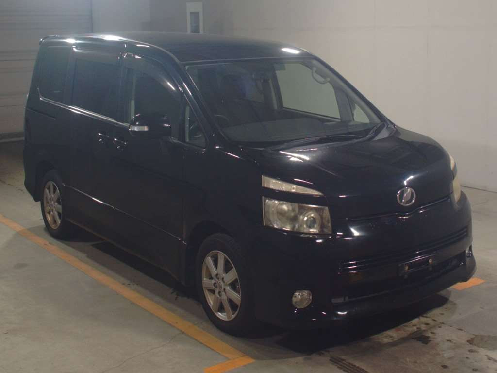 2009 Toyota Voxy ZRR70W[2]