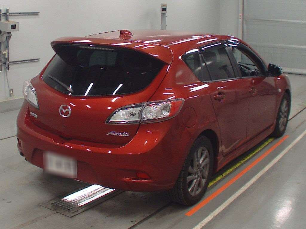 2013 Mazda Axela Sport BL5FW[1]