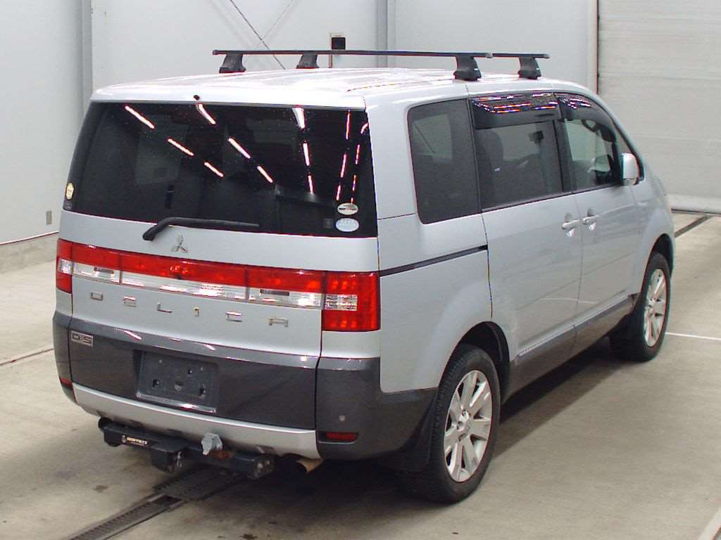 2008 Mitsubishi Delica D5 CV5W[1]